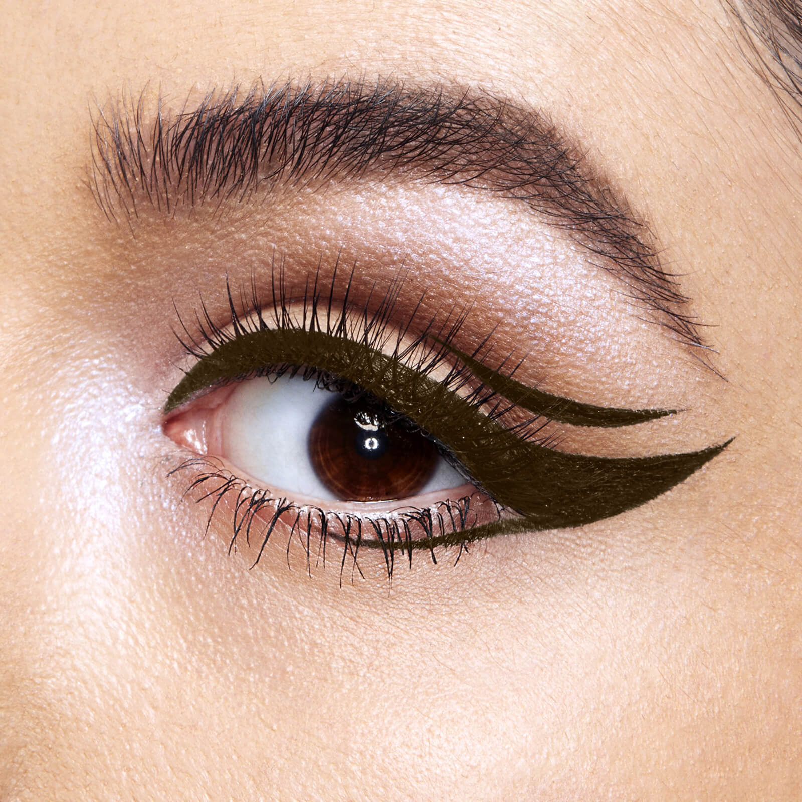 | - Eyeliner cosmetics Epic Ink Brown NYX naka